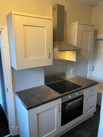 2 bedroom terraced house to rent - Photo 3