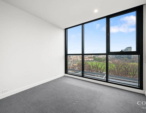 St Kilda Road - Photo 1