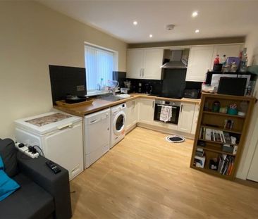 2 bedroom Bungalow To Let - Photo 2