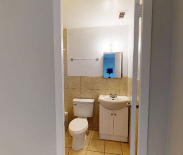One Bedroom Apartment - Photo 6