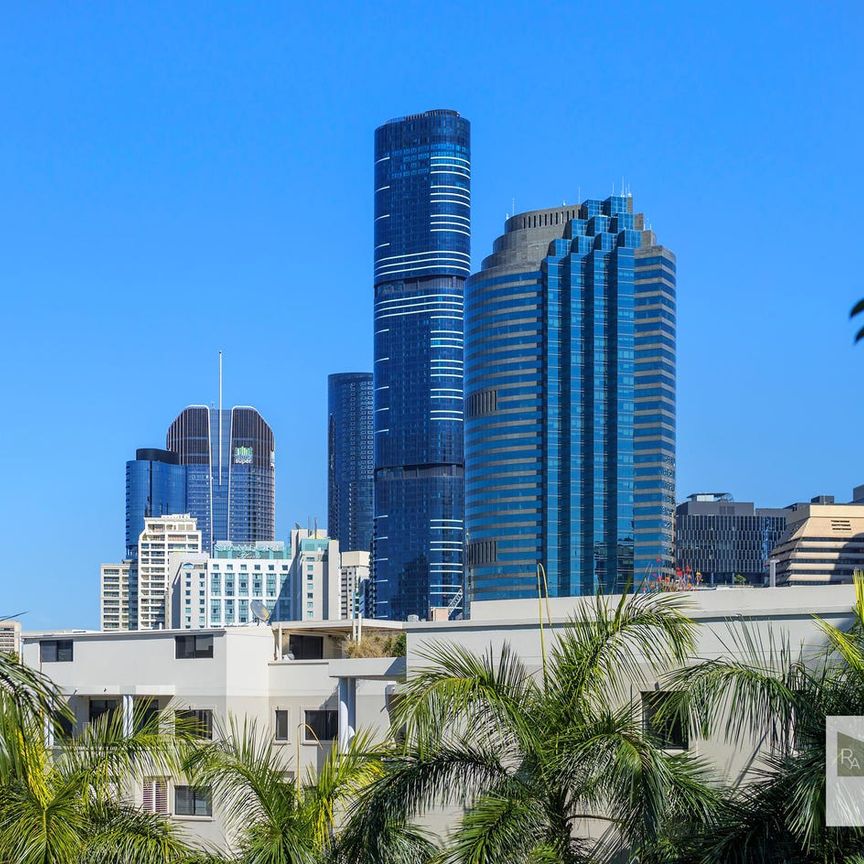 17/165 Main Street, Kangaroo Point, Qld 4169 - Photo 1