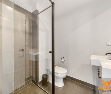 STUNNING FOUR BEDROOM PROPERTY FOR RENT - Photo 6