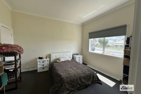 4 bedroom home on a large block - Photo 3