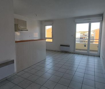 location Appartement T2 DE 46.39m² À FONSORBES - Photo 1