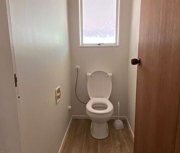 2 Bedroom unit close all amenities - Photo 6