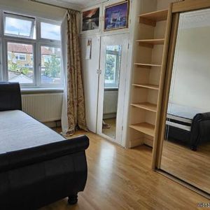 1 bedroom property to rent in Ilford - Photo 3