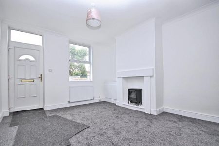 2 bedroom terraced house to rent - Photo 2