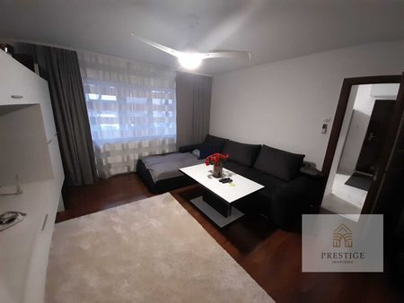 Apartament 3 camere de inchiriat in Rogerius, Oradea - Fotografie 3