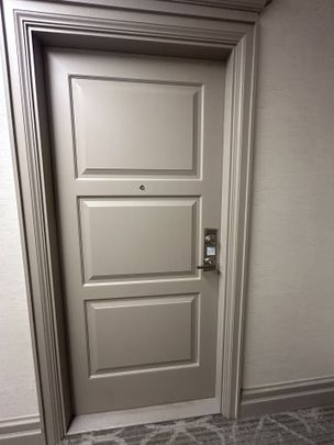 For Lease - 36 Elm Drive Unit# 202, Mississauga, Ontario - Photo 1