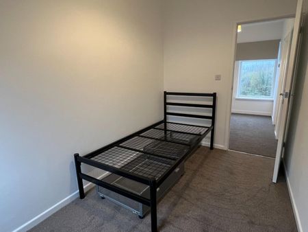 2 bedroom House To Let - Photo 3