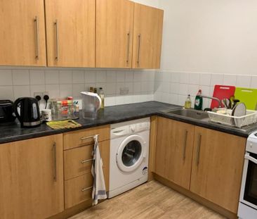 2 bedroom maisonette to rent Norfolk Road, Southampton, SO15 - Photo 2