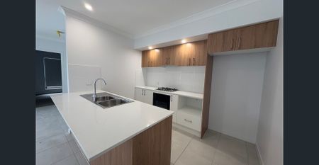 BRAND NEW 4 BEDROOM HOME! - Photo 2