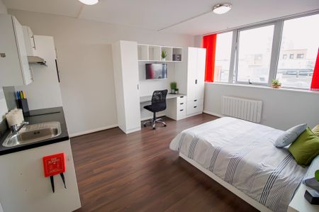 Premier Studio - Photo 3