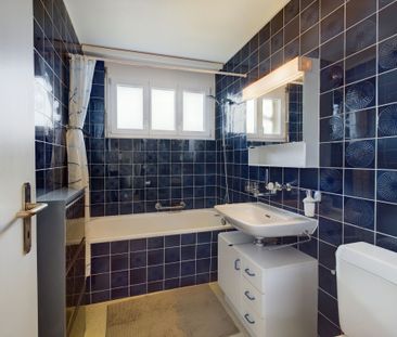 Charming 2-room apartment with balcony and garage in Emmetten - Photo 5