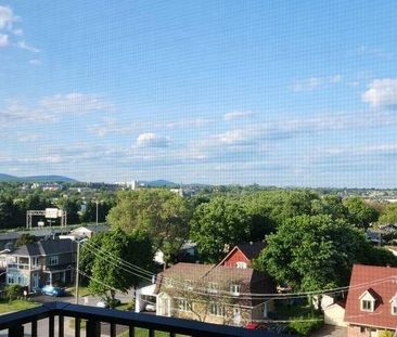 3 1\2 à céder pour le 1er juillet - dernier étage - Photo 4