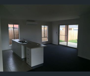 22 Graduation Place, Churchill, Vic 3842 - Photo 4