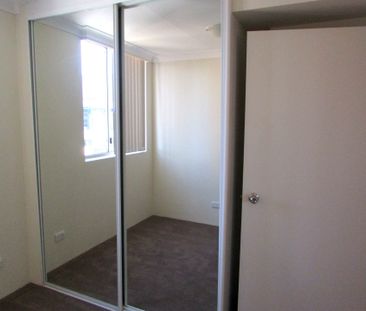 2 Bedroom Apartment with ensuite, Stunning open city and district v... - Photo 5