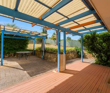 90 William Webb Drive, Evatt ACT 2617 - House For Rent | Domain - Photo 6