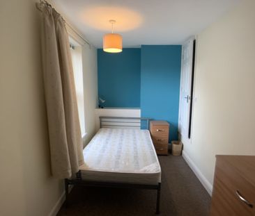 Lansdowne Terrace, Hull Road - P1762 - Photo 5