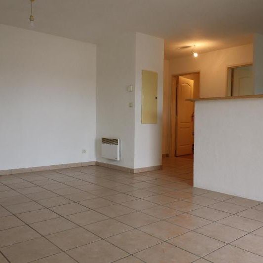 Location Appartement 2 pièces 48m² LES ANGLES 30133 - Photo 1