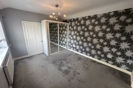 Princess Margaret Avenue - Photo 3