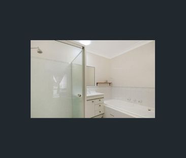 2/11 Beechwood Close, Ourimbah, NSW 2258 - Photo 2