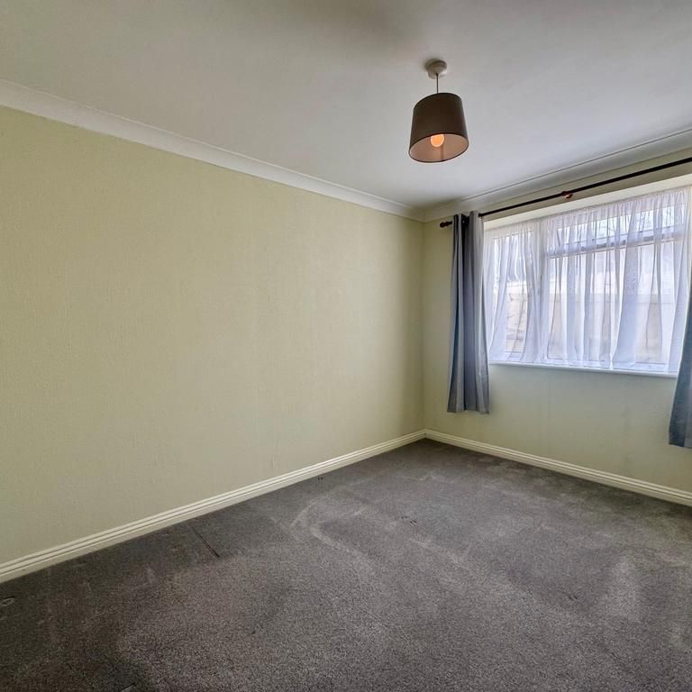 1 bedroom property to rent - Photo 1