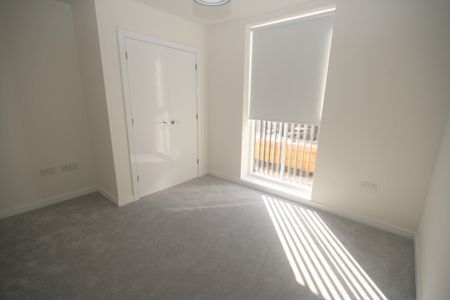 Richmond Park Terrace, Modern New Build 2 Bedroom Apartment, Oatlands – Available 14/04/2025 - Photo 2