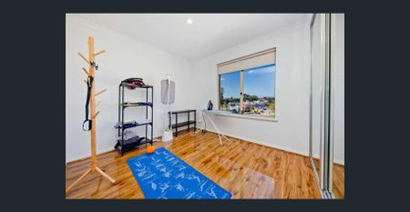 Spacious 4-Bedroom Townhouse in Prime Maylands Location | Unfurnished - Photo 5