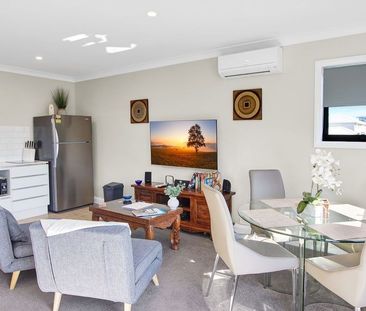 Fully Furnished Studio - Photo 3