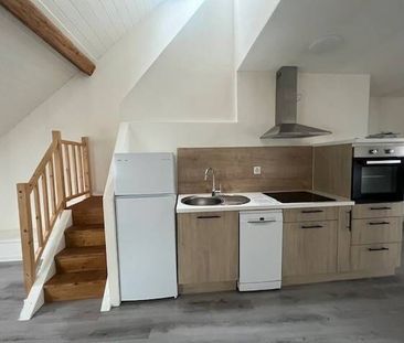 très joli duplex avec salle de bains et cuisine neuve - Photo 2