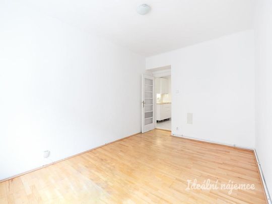 Pronájem bytu 2+1 49 m2 - Fotografie 1