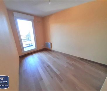 Location Appartement 4 pièces 81m² BEAUMONT 63110 - Photo 4