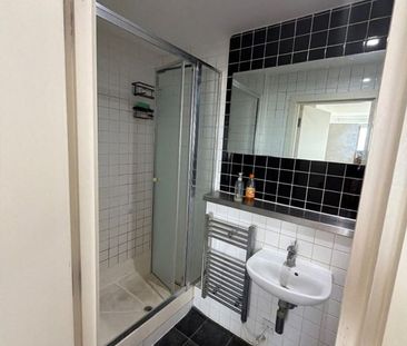 Room in a Shared Flat, Kingsley Mews, IG1 - Photo 5