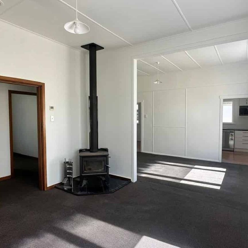 Ever so Central and Spacious. - Photo 1