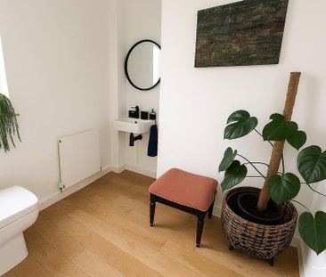 4 bedroom detached house to rent - Photo 6