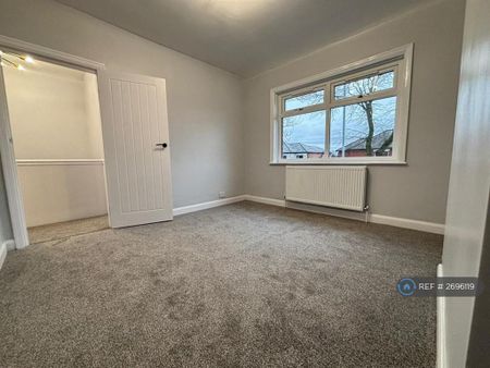 3 bedroom semi-detached house to rent - Photo 4