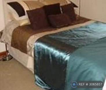 3 bedroom end of terrace house to rent - Photo 3