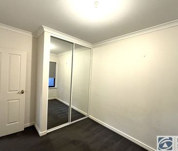 Light and Bright Spacious Front Villa HOME OPEN SATURDAY 25 JULY AT... - Photo 6