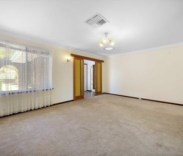 Spacious 4-Bedroom Family Home in Shoalwater - Photo 1