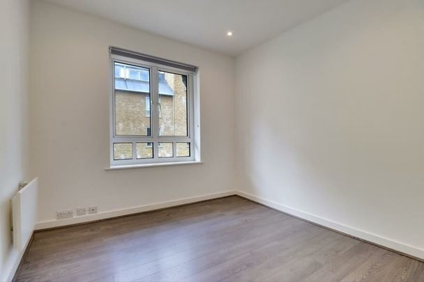 2 Bedroom Flat To Let - Photo 1