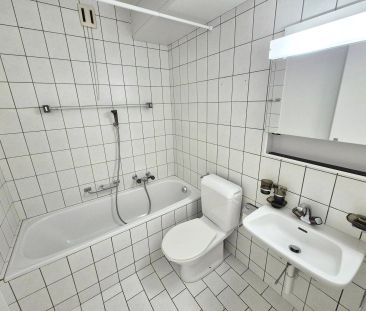 Appartement de 2 pièces avec grand balcon et ascenseur! - Foto 4