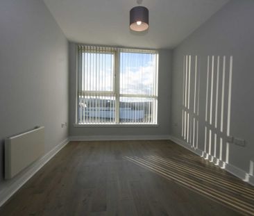 2 bed Flat for rent - Photo 5