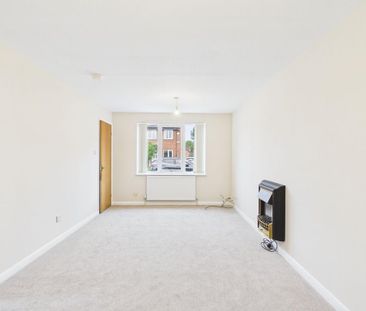 2 bedroom semi-detached bungalow to rent - Photo 3
