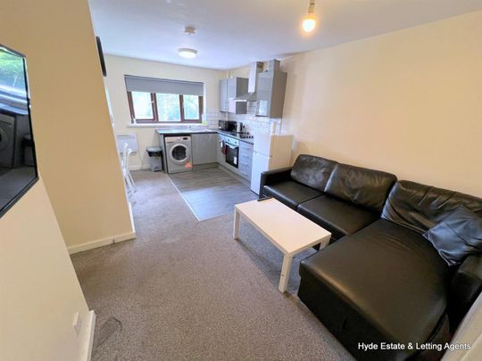 Crescent Grove, Prestwich, Manchester M25 9WR, M25 9WR - Photo 1