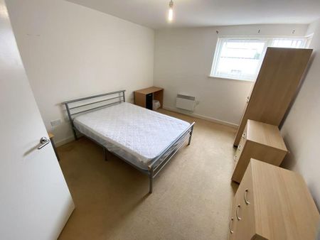 2 bedroom flat to rent - Photo 4