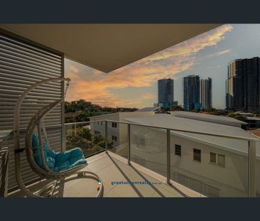 604/11 Andrews Street, Southport, Qld 4215 - Photo 2