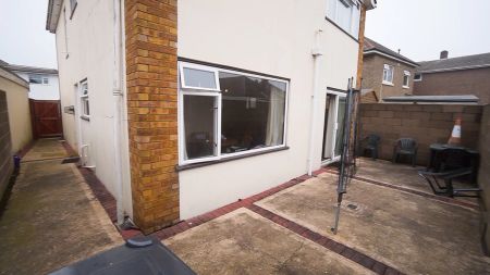 To Rent Comley Road, Moordown, Bournemouth, BH9 £1,860 pcm Tenancy Info - Photo 5