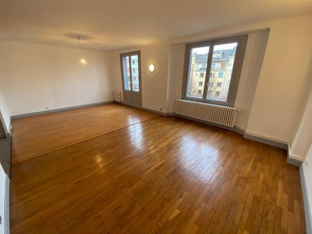 Location Appartement 2 pièces 64m² THONON LES BAINS 74200 - Photo 5