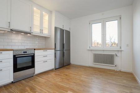 Hagagatan 10 | 2 RoK | 66m² - Photo 2